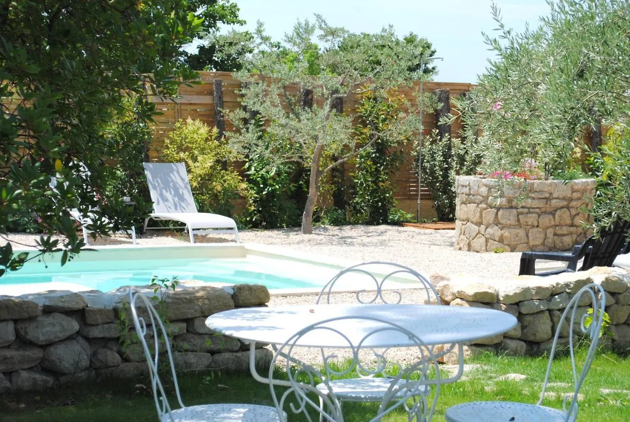 Terre De Bacchus Bed and Breakfast Vacqueyras Bed & Breakfast
