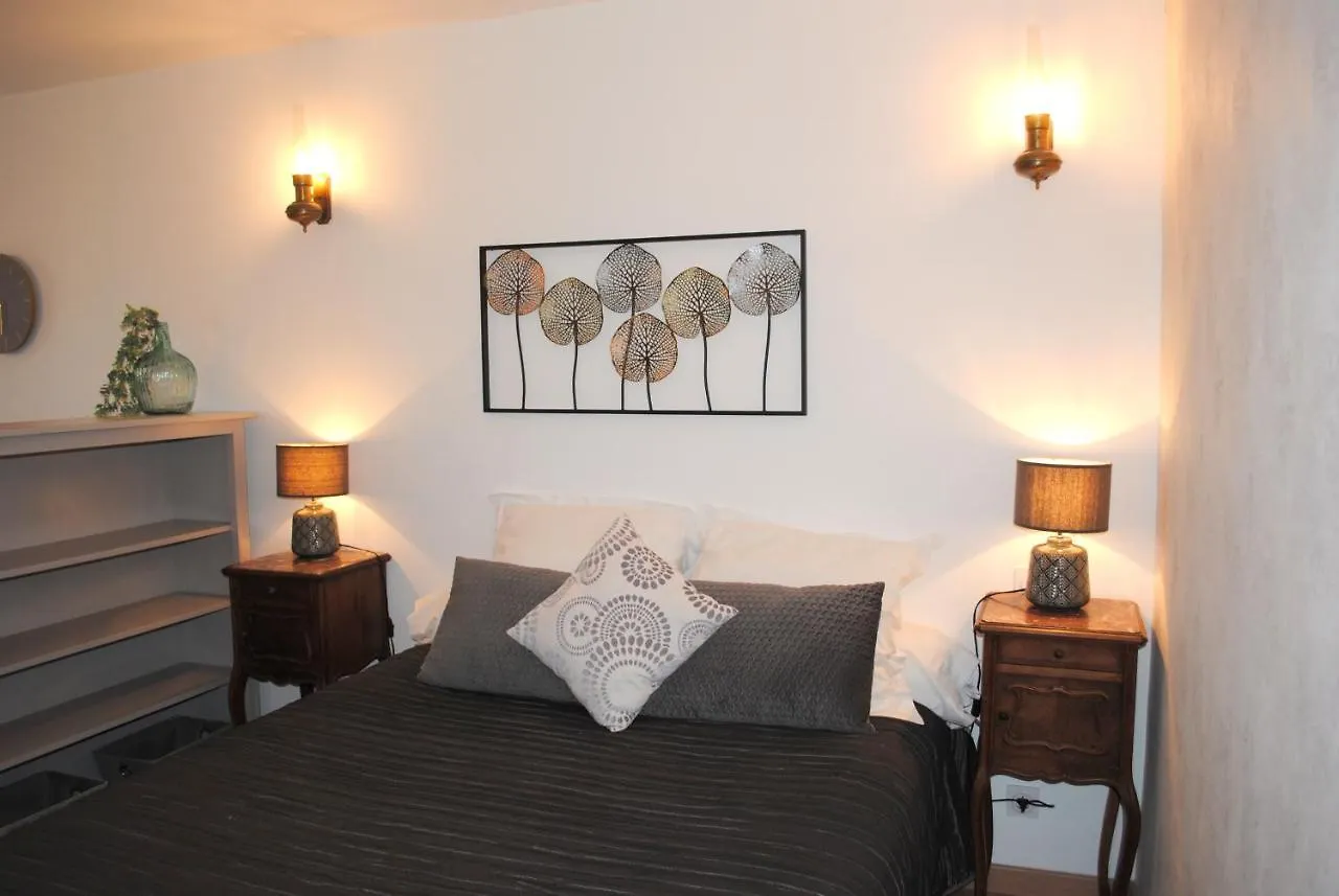 Terre De Bacchus Bed & Breakfast Vacqueyras 0*,