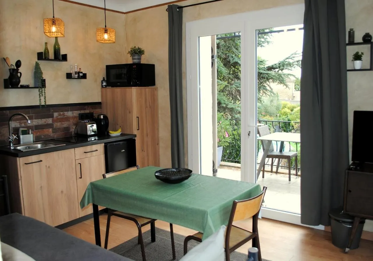 Terre De Bacchus Bed & Breakfast Vacqueyras